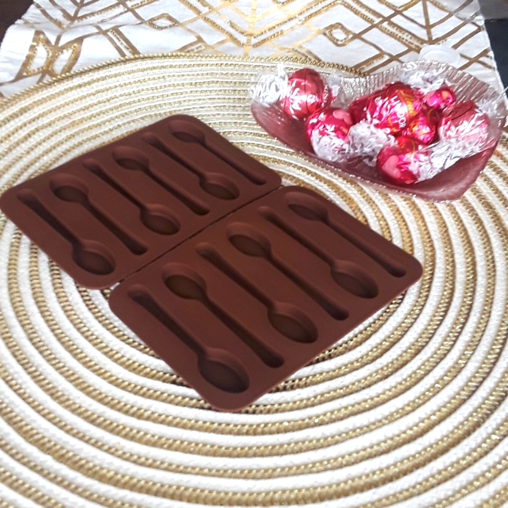 Chocolate mini spoon molds